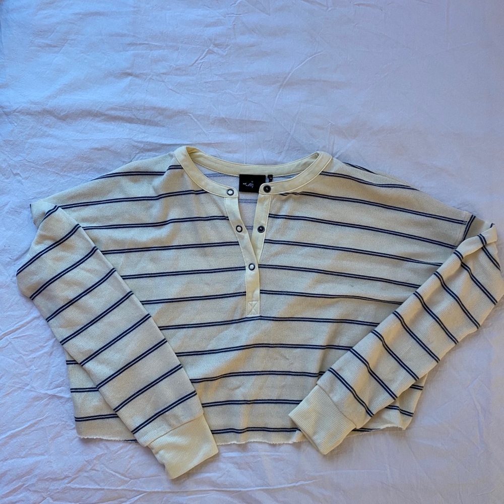 cropped long sleeve